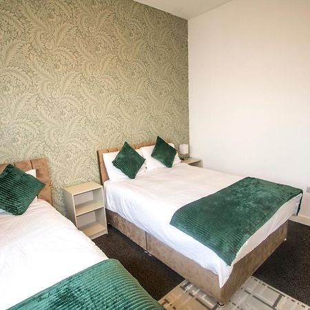 Ideal For Groups - 2 Bedroom Apartment - Free Parking, Transit Links, Close To Stadiums Manchester Ngoại thất bức ảnh