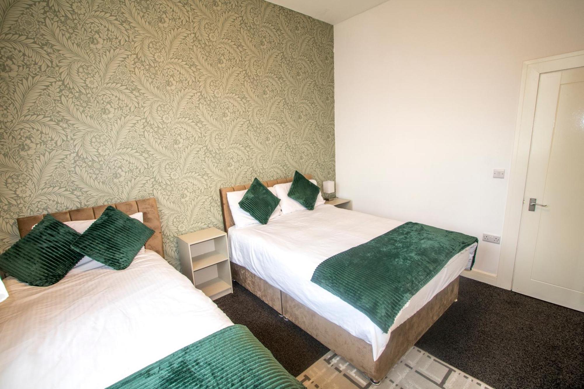 Ideal For Groups - 2 Bedroom Apartment - Free Parking, Transit Links, Close To Stadiums Manchester Ngoại thất bức ảnh